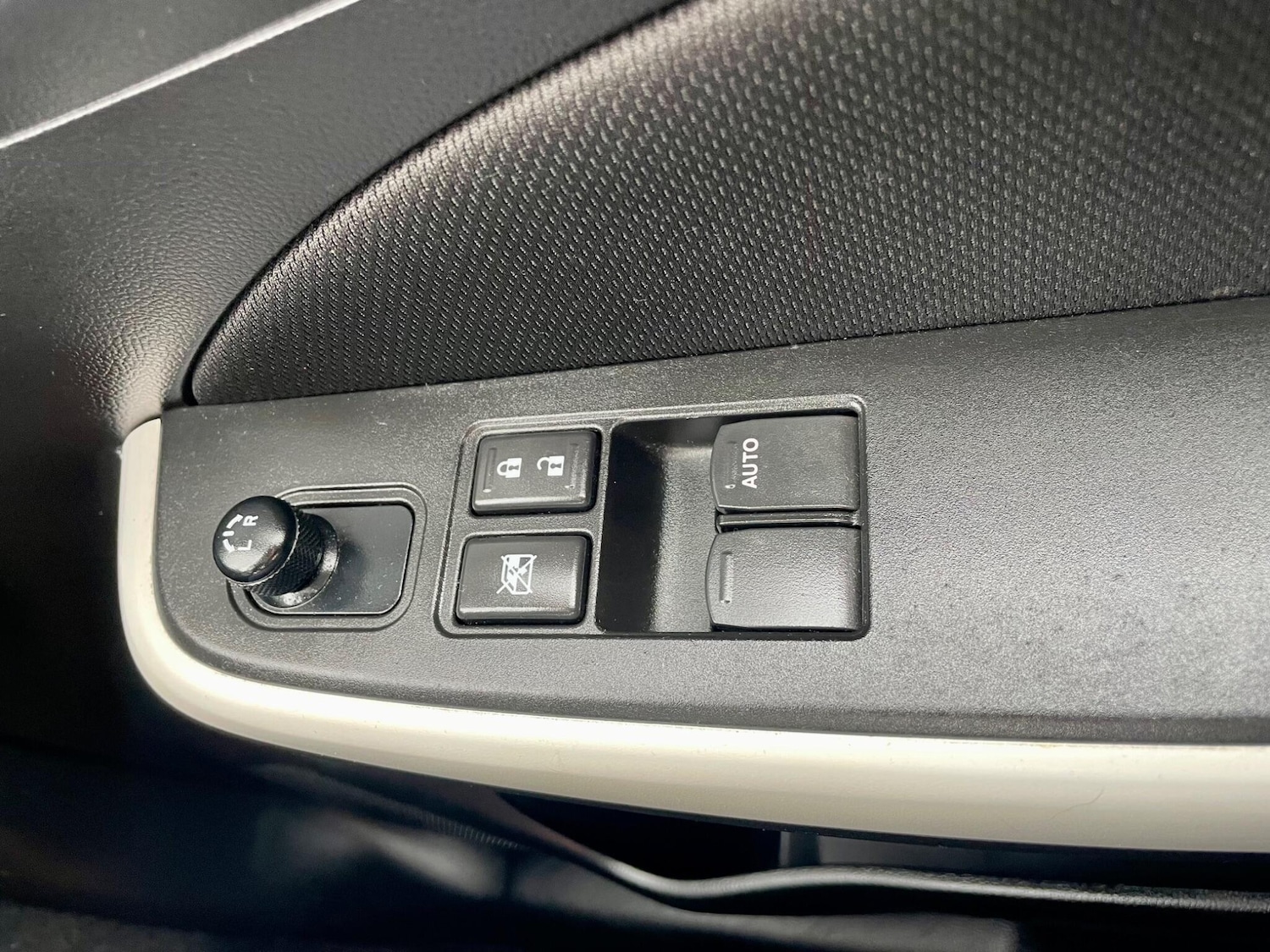 Used Suzuki Swift 2020 for sale - 78205347: Photo 36