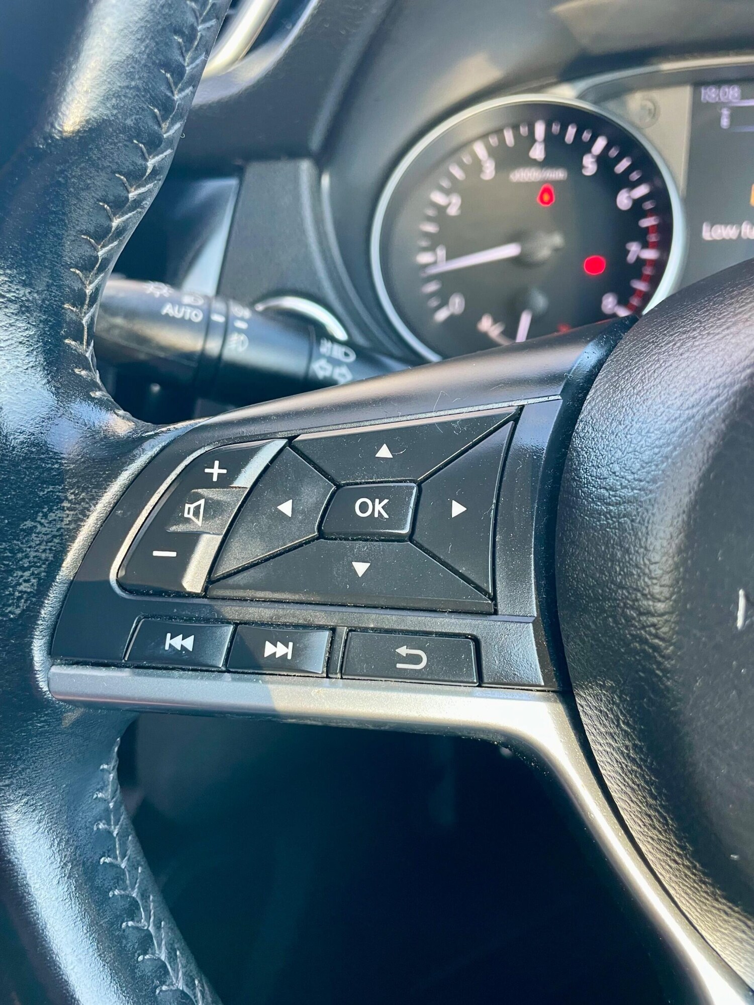 Used Nissan Qashqai 2017 for sale - 78190685: Photo 38