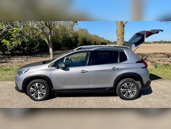 Used Peugeot 2008 2019 for sale - 79453284: Photo