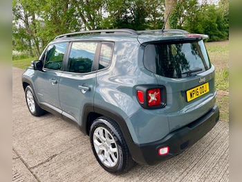 Used Jeep Renegade 2016 for sale - 78586704: Photo