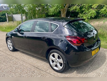 Used Vauxhall Astra 2010 for sale - 78946392: Photo