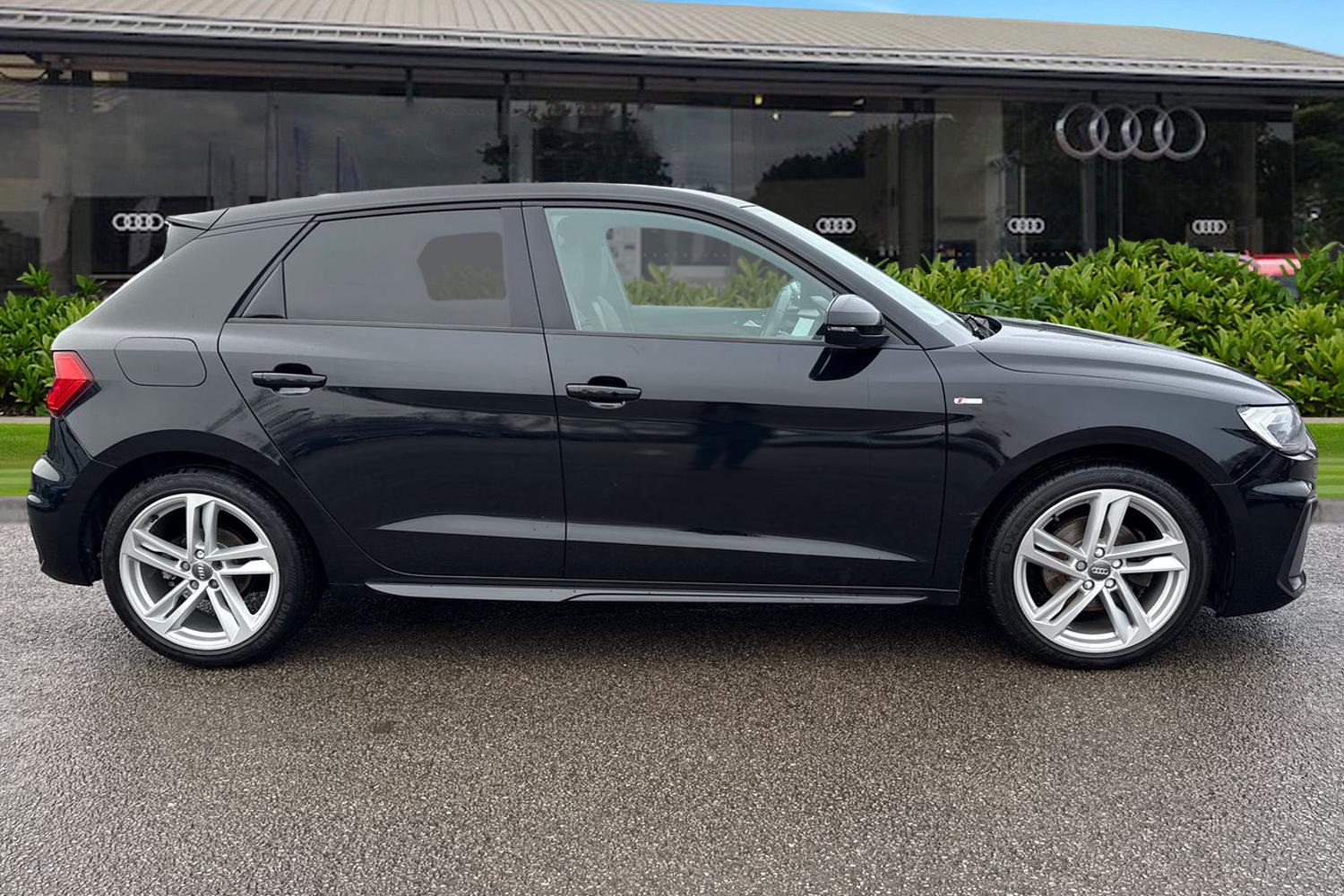 Used Audi A1 2018 for sale - 77692205: Photo 3