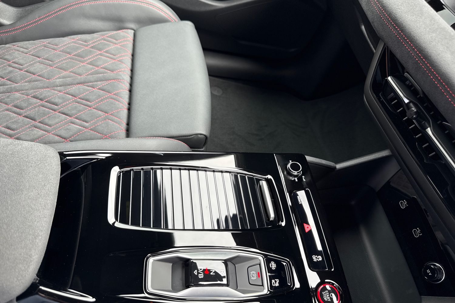 Used Audi e-tron 2025 for sale - 76595828: Photo 22