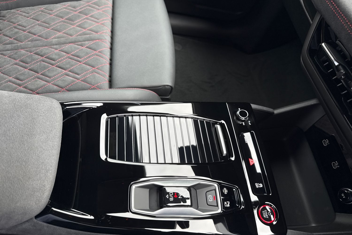 Used Audi e-tron 2025 for sale - 76595828: Photo 54