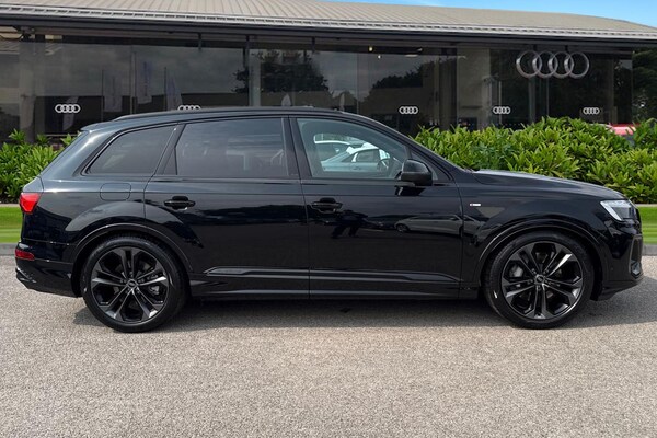Used Audi Q7 2025 for sale - 75786204: Photo 3