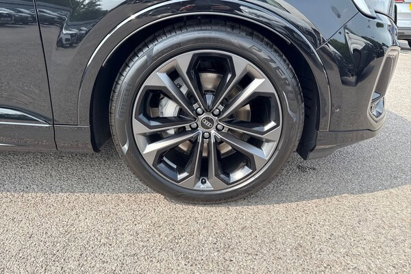 Used Audi Q7 2025 for sale - 75786204: Photo 9