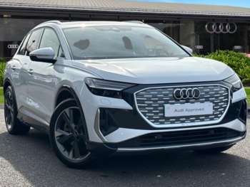 2022 - Q4 S line 40 e-tron 150,00 kW 5-Door