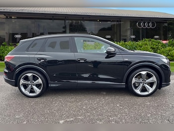 Used Audi Q4 e-tron 2025 for sale - 77382405: Photo