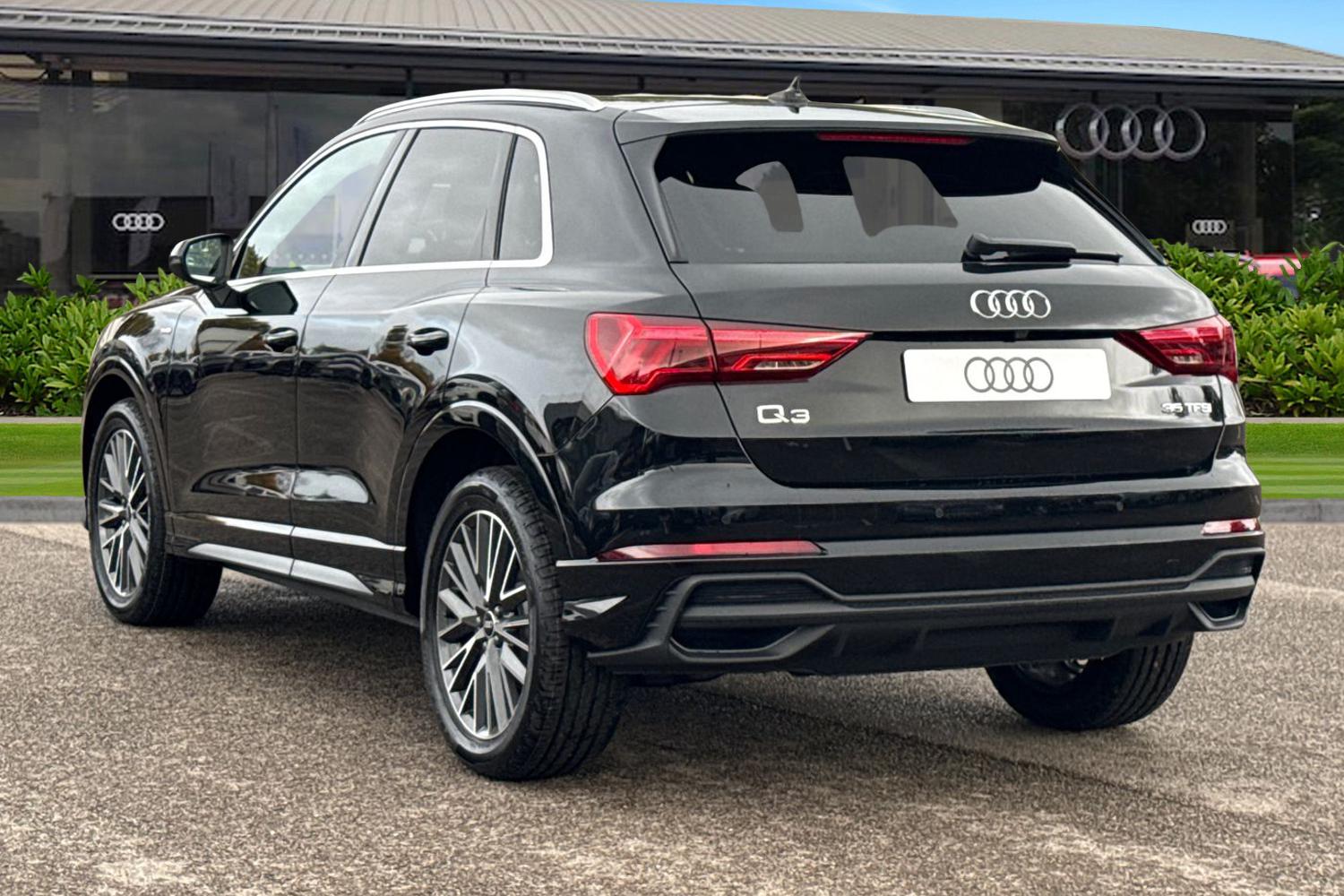 Used Audi Q3 2025 for sale - 76697774: Photo 2