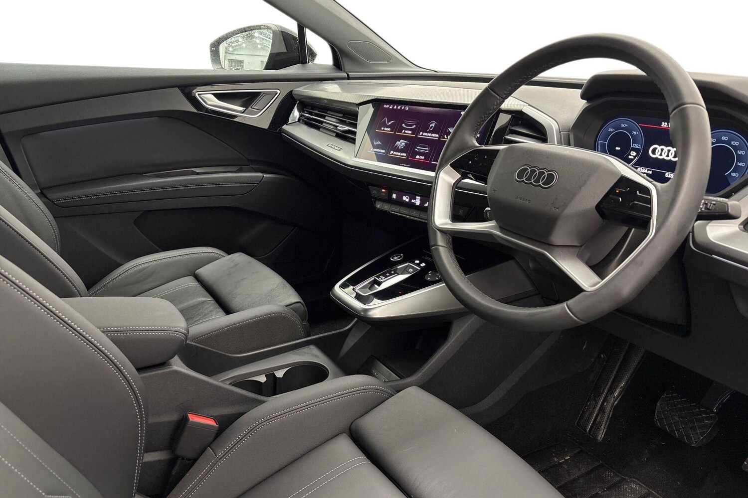 Used Audi Q4 e-tron 2025 for sale - 77340964: Photo 13