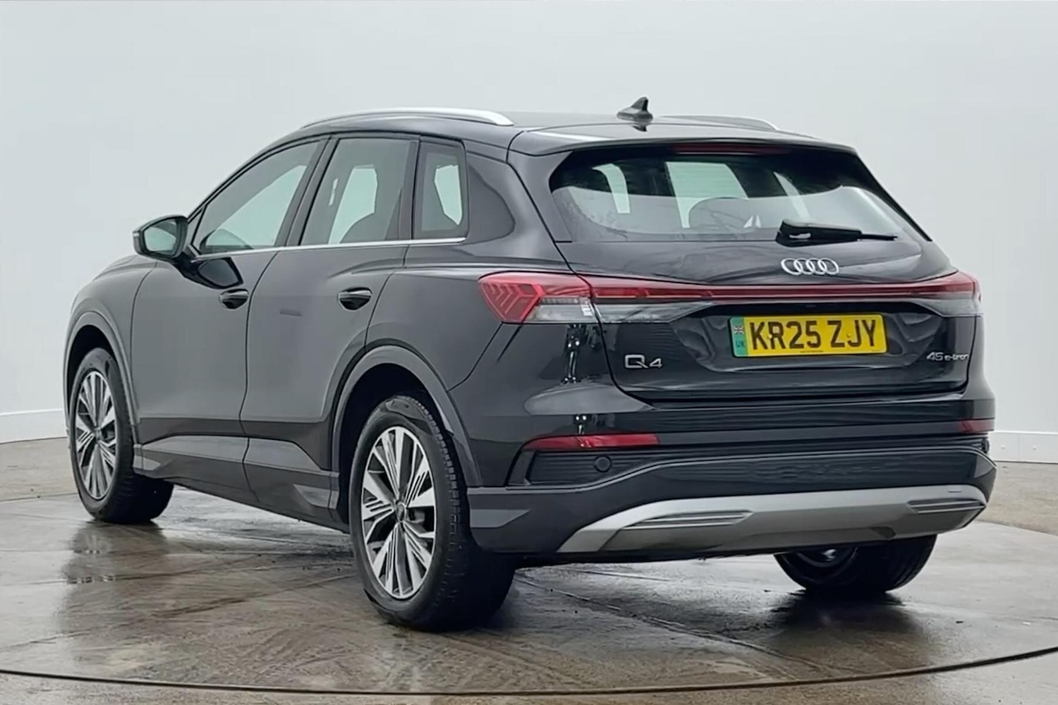 Used Audi Q4 e-tron 2025 for sale - 77340964: Photo 3