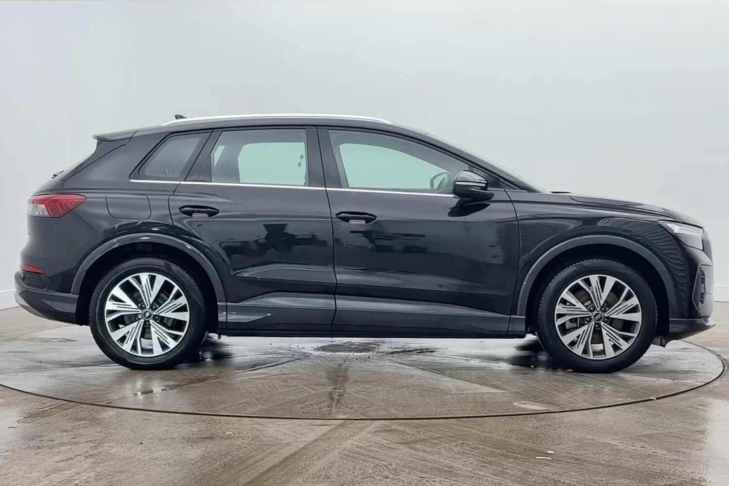 Used Audi Q4 e-tron 2025 for sale - 77340964: Photo 6