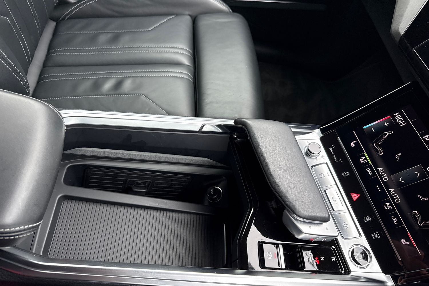 Used Audi Q8 e-tron 2024 for sale - 77407588: Photo 20