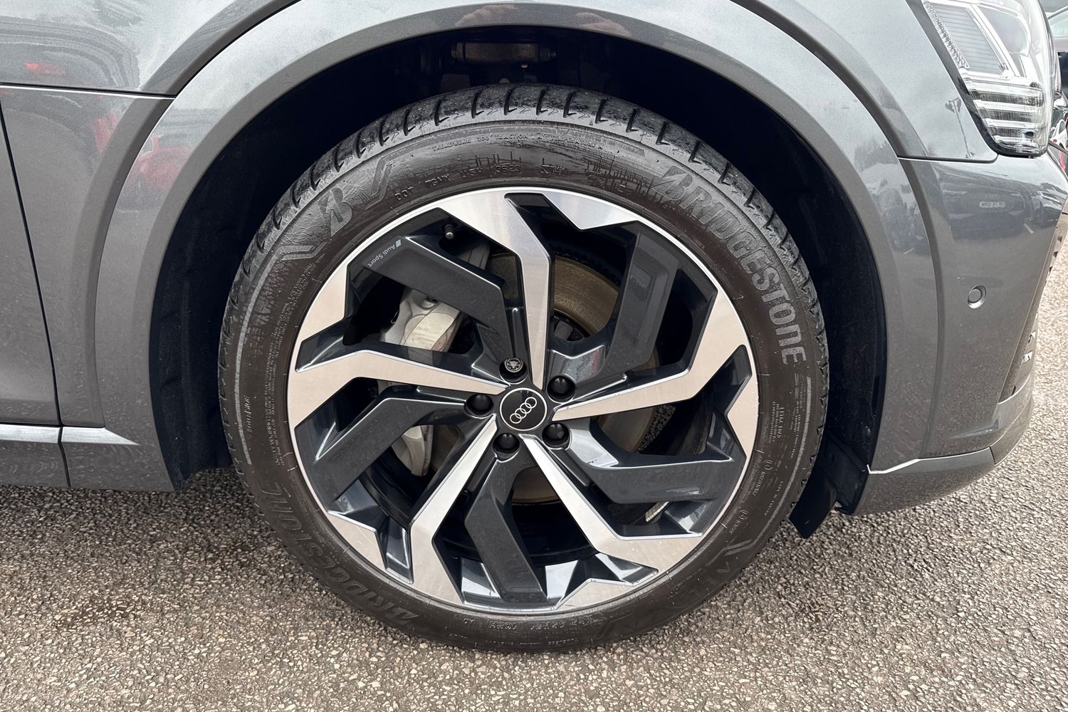 Used Audi Q8 e-tron 2024 for sale - 77407588: Photo 23