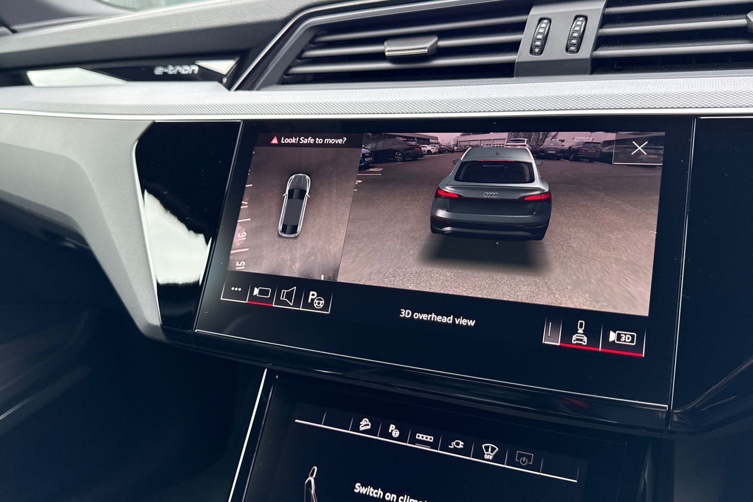 Used Audi Q8 e-tron 2024 for sale - 77407588: Photo 34