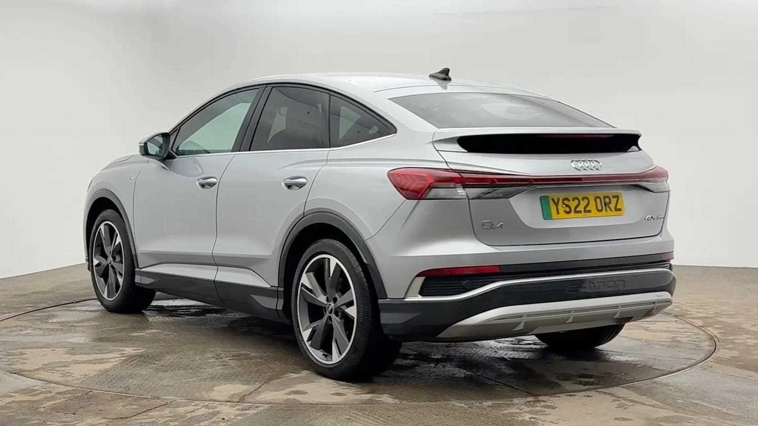 Used Audi Q4 e-tron 2022 for sale - 78029475: Photo 2