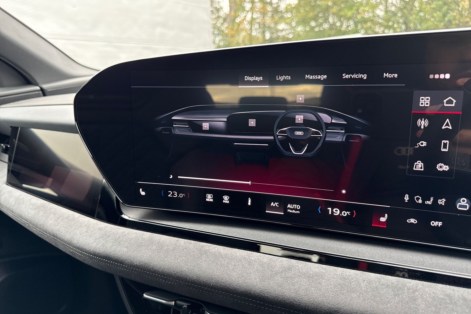 Used Audi Q6 e-tron 2025 for sale - 76177432: Photo 38