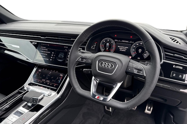 Used Audi Q8 2025 for sale - 76250627: Photo 17