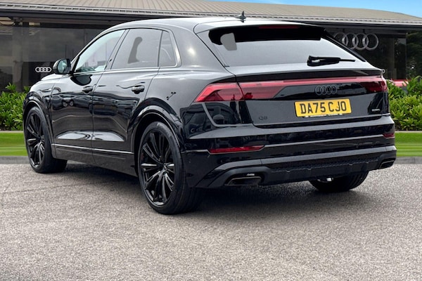 Used Audi Q8 2025 for sale - 76250627: Photo 2