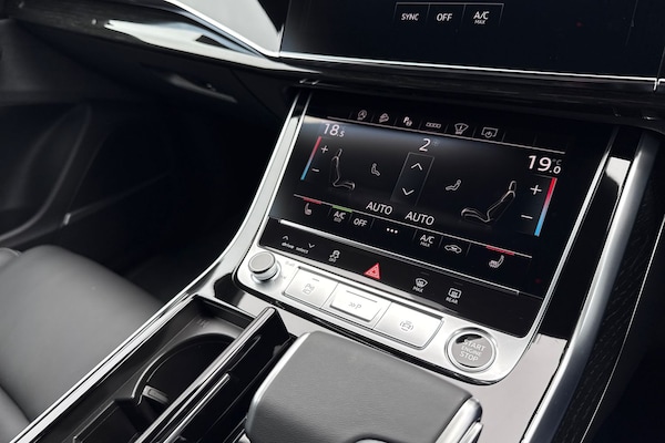 Used Audi Q8 2025 for sale - 76250627: Photo 51