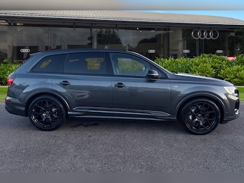 Used Audi Q7 2025 for sale - 76453546: Photo