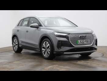 2022 - Q4 Sport 50 e-tron quattro 220,00 kW 5-Door
