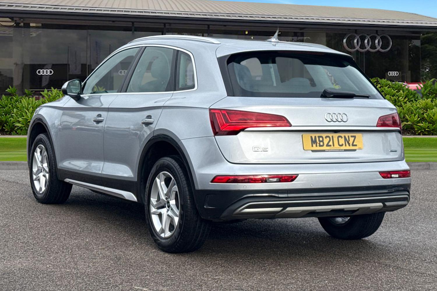 Used Audi Q5 2021 for sale - 76453531: Photo 2