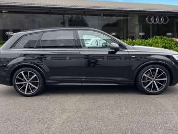 Used Audi Q7 2023 for sale - 74867110: Photo