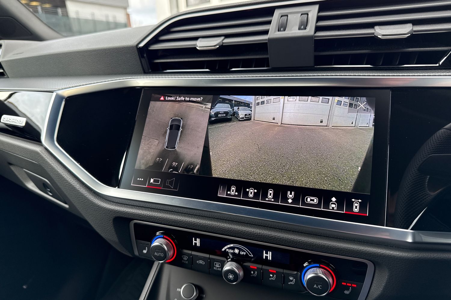 Used Audi Q3 2024 for sale - 77415282: Photo 34