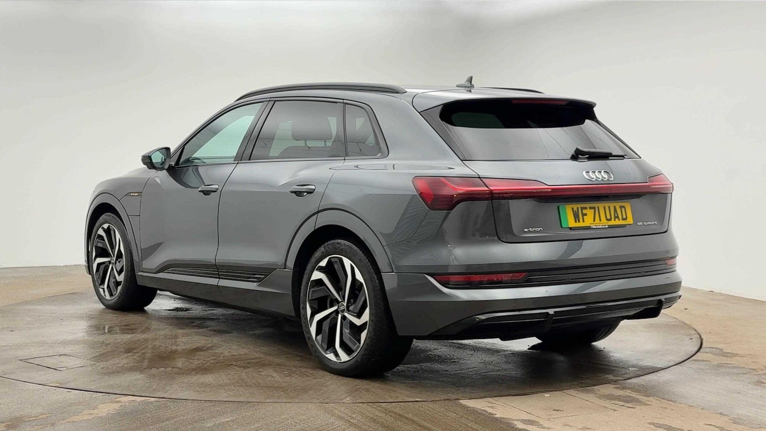 Used Audi e-tron 2021 for sale - 77620543: Photo 2