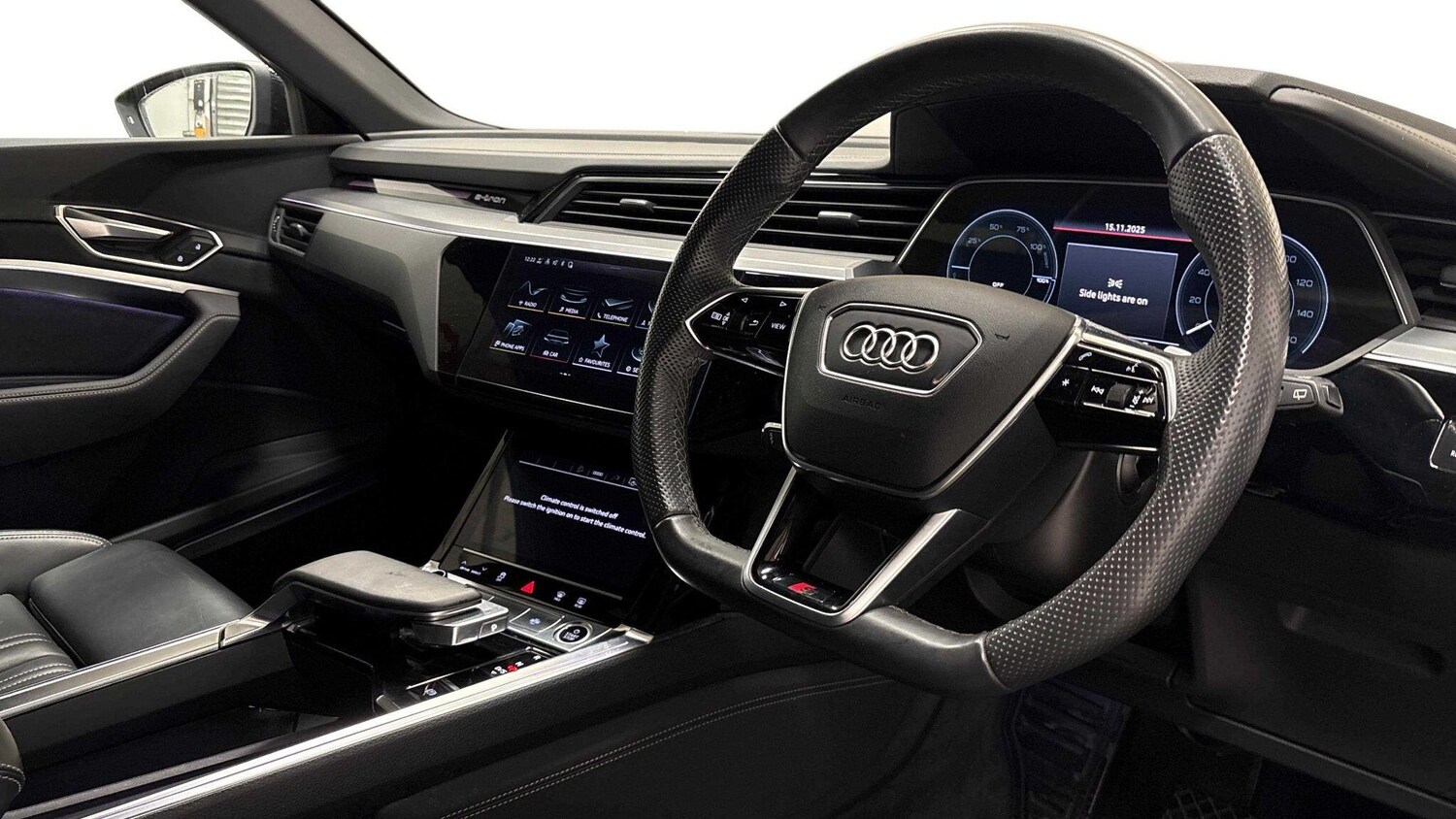 Used Audi e-tron 2021 for sale - 77620543: Photo 6