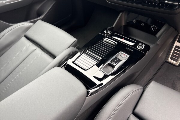 Used Audi Q6 e-tron 2025 for sale - 74928093: Photo 22