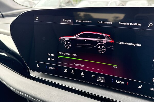 Used Audi Q6 e-tron 2025 for sale - 74928093: Photo 41