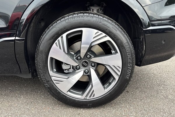 Used Audi Q6 e-tron 2025 for sale - 74928093: Photo 9