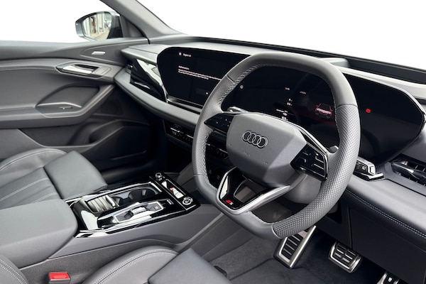 Used Audi Q6 e-tron 2025 for sale - 76334388: Photo 13