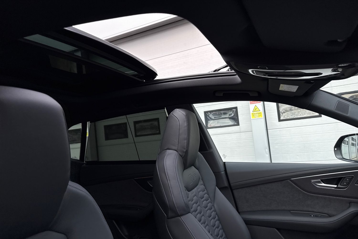 Used Audi RS Q8 2026 for sale - 77842816: Photo 24