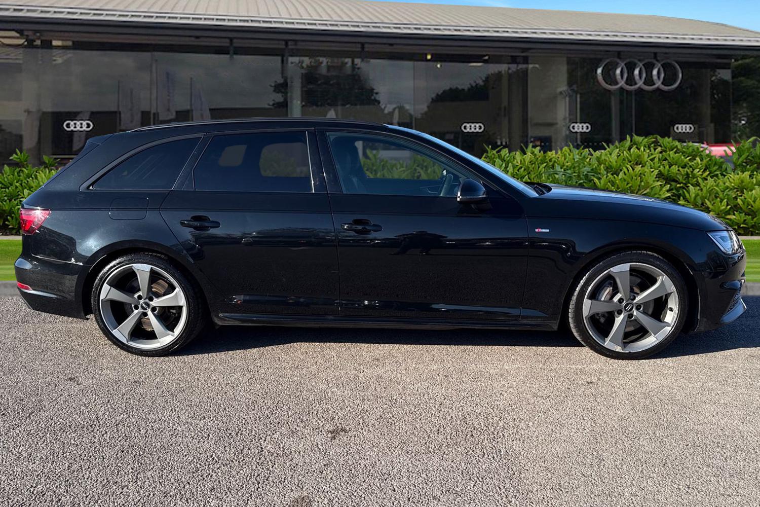 Used Audi A4 2018 for sale - 78107539: Photo 3