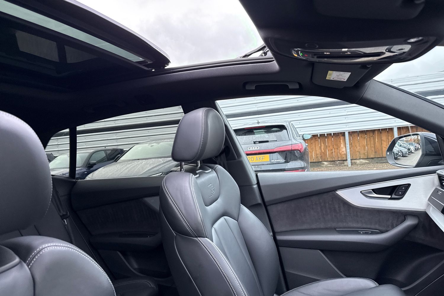 Used Audi Q8 2020 for sale - 76836402: Photo 25