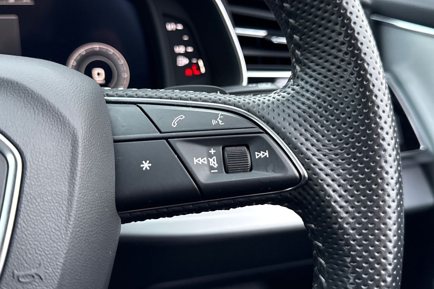 Used Audi Q8 2020 for sale - 76836402: Photo 26