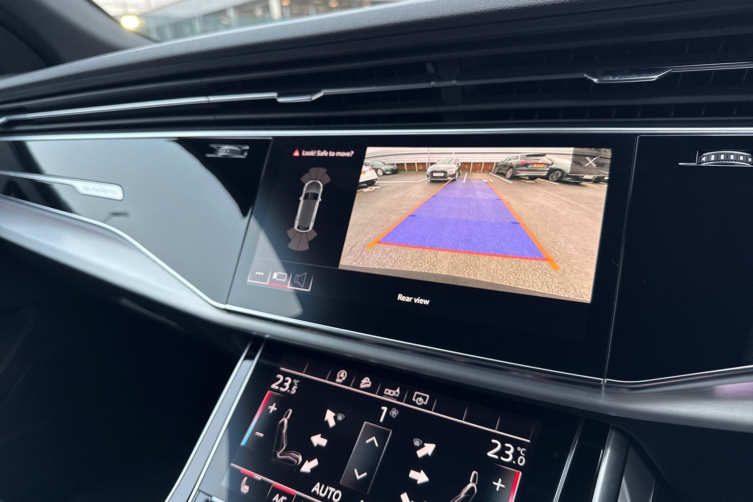 Used Audi Q8 2020 for sale - 76836402: Photo 28