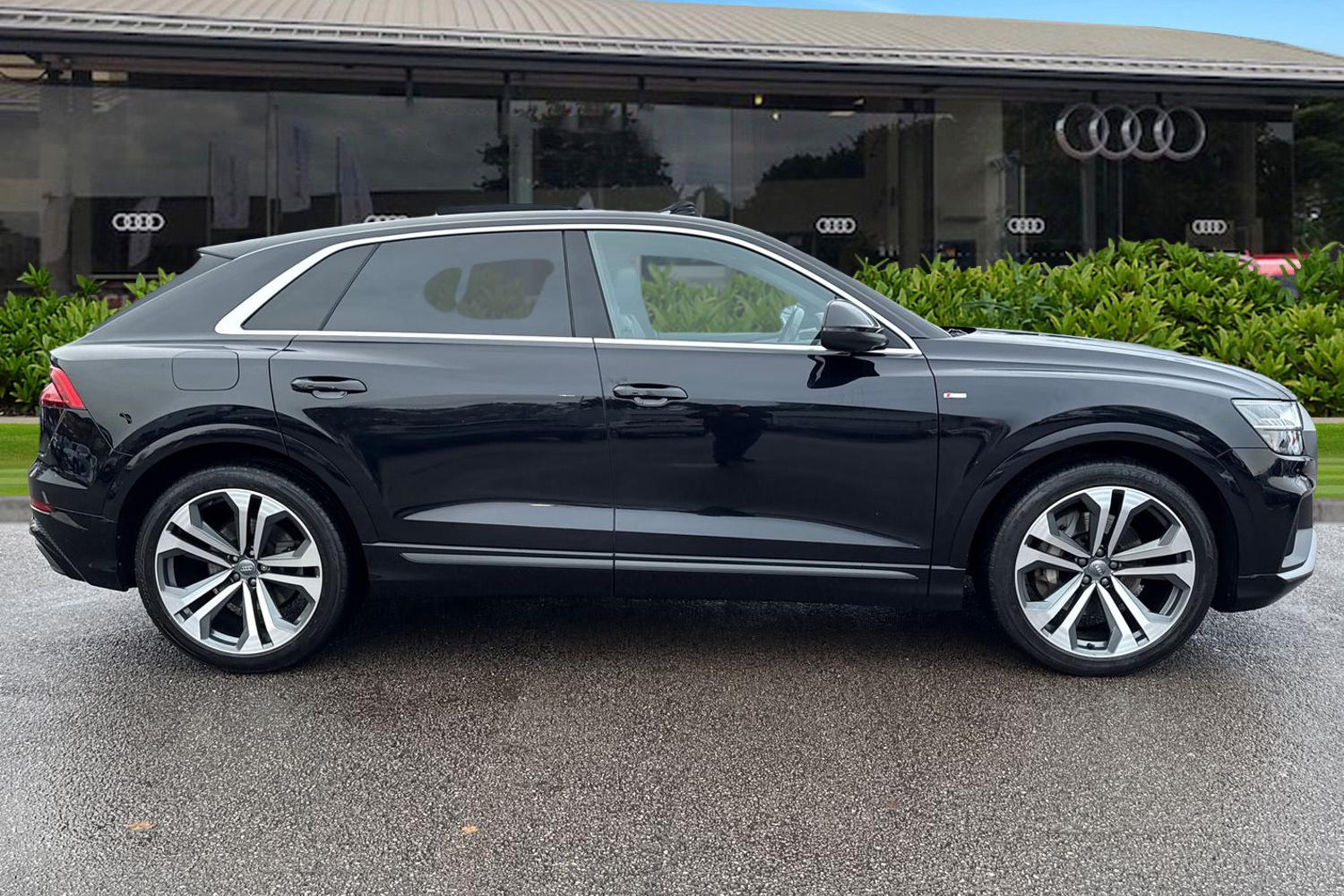 Used Audi Q8 2020 for sale - 76836402: Photo 3