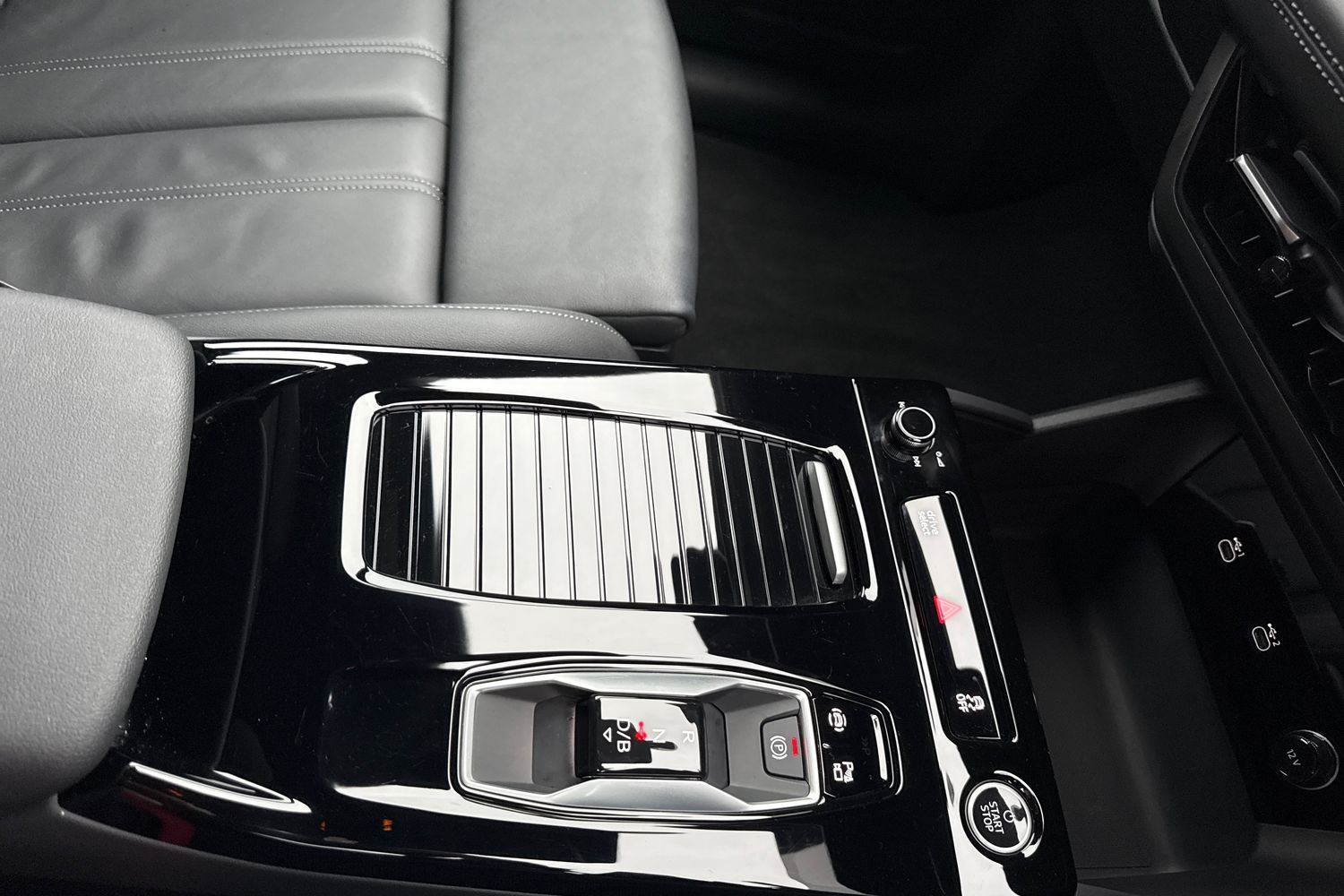 Used Audi Q6 e-tron 2024 for sale - 76558084: Photo 23