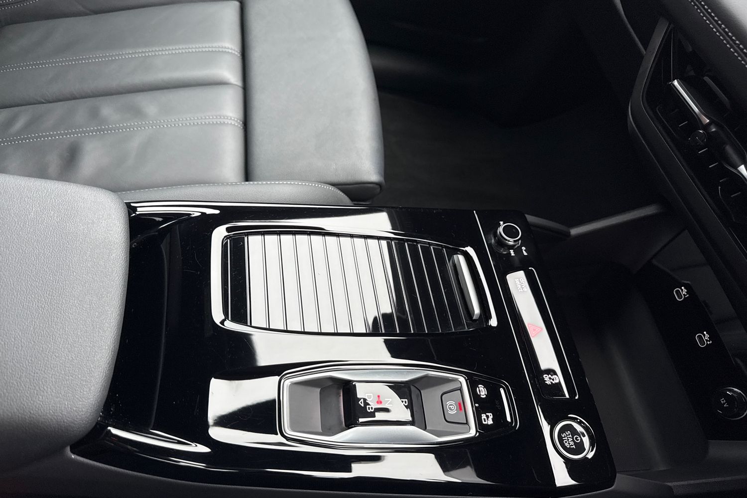 Used Audi Q6 e-tron 2024 for sale - 76558084: Photo 53