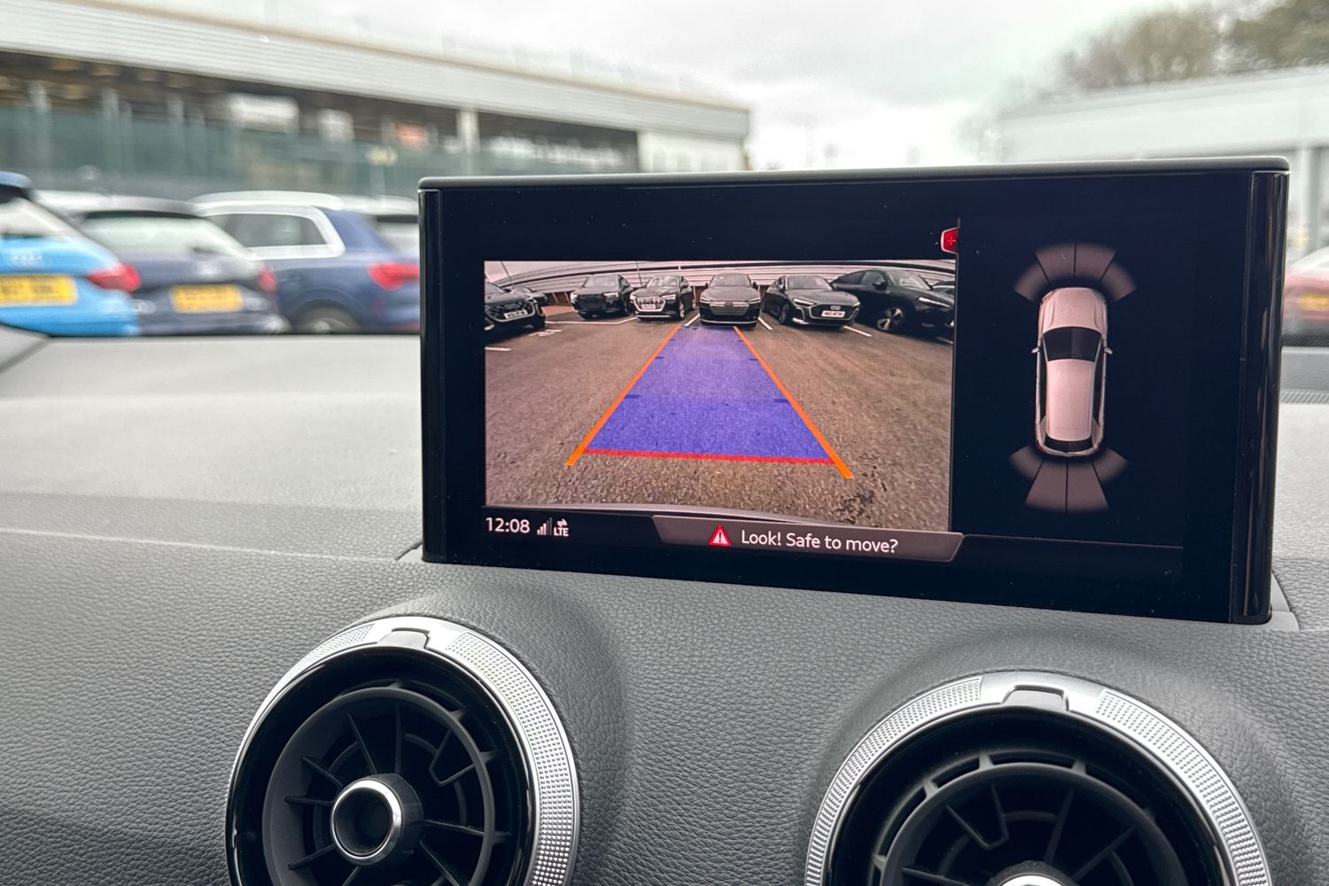 Used Audi Q2 2024 for sale - 77914382: Photo 32