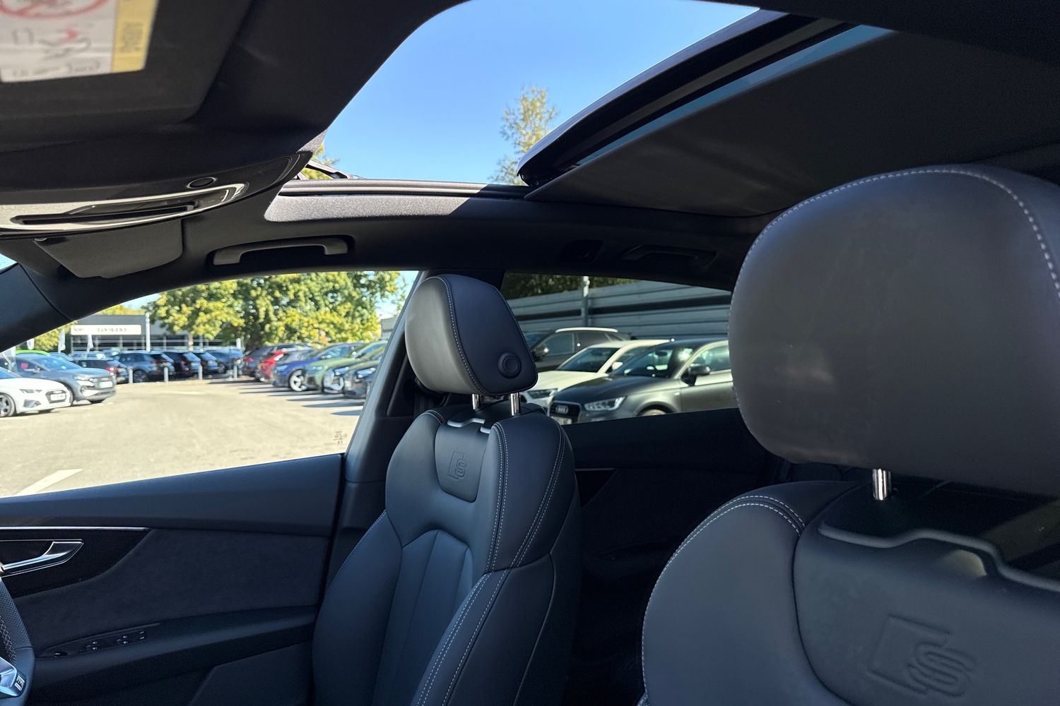 Used Audi Q8 2025 for sale - 75945618: Photo 25