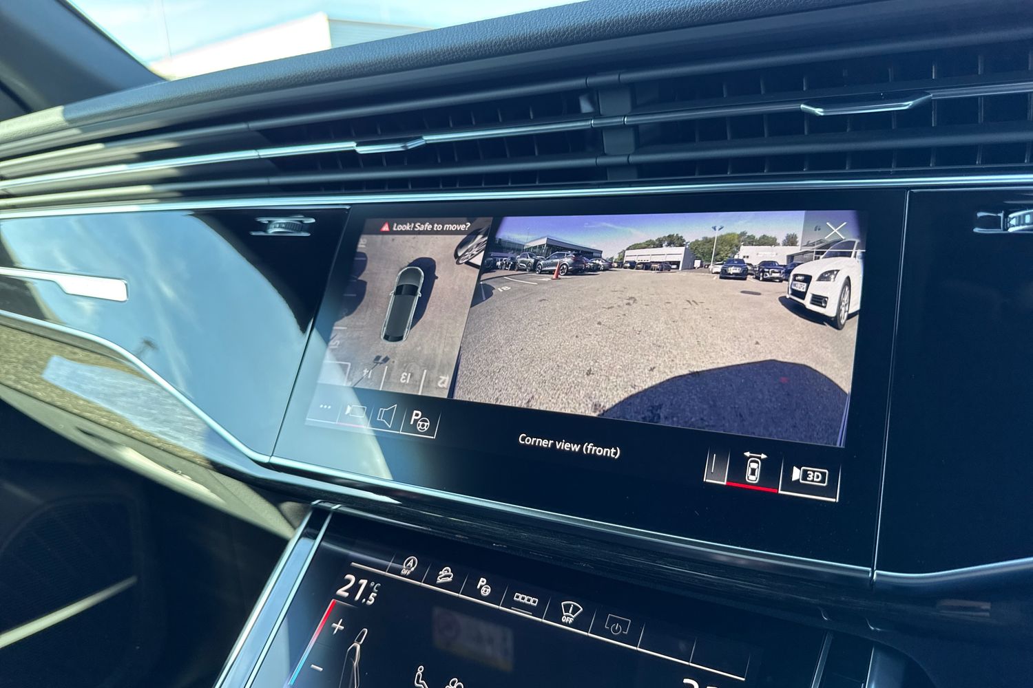 Used Audi Q8 2025 for sale - 75945618: Photo 32