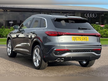 Used Audi Q5 2025 for sale - 76520095: Photo