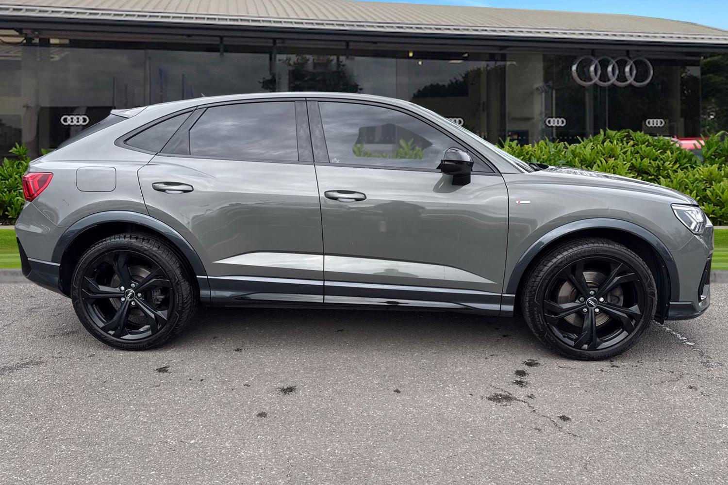 Used Audi Q3 2020 for sale - 77919291: Photo 3