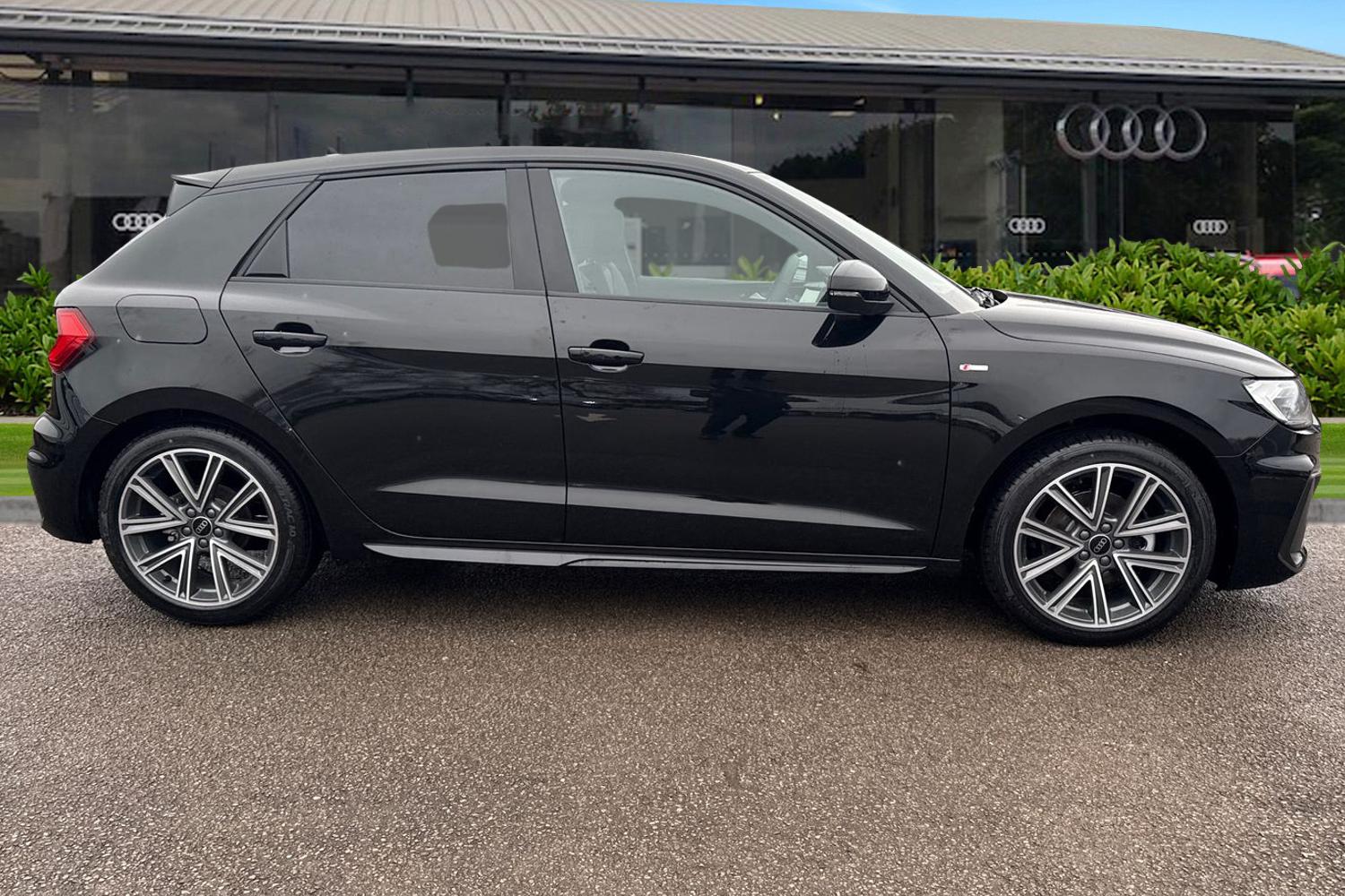 Used Audi A1 2026 for sale - 77527352: Photo 3