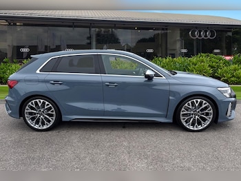 Used Audi RS3 2023 for sale - 75655378: Photo